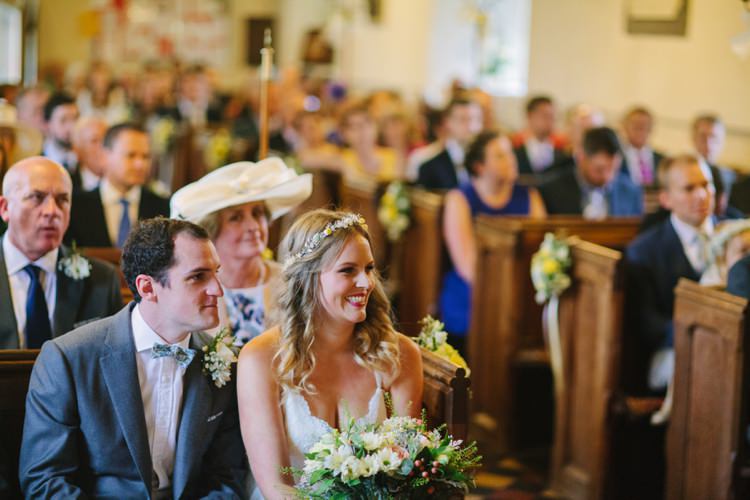Quaint Home Made Farm Big Party Wedding http://www.emmacasephotography.com/