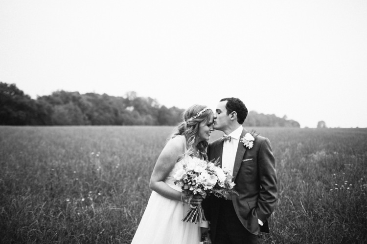 Quaint Home Made Farm Big Party Wedding http://www.emmacasephotography.com/
