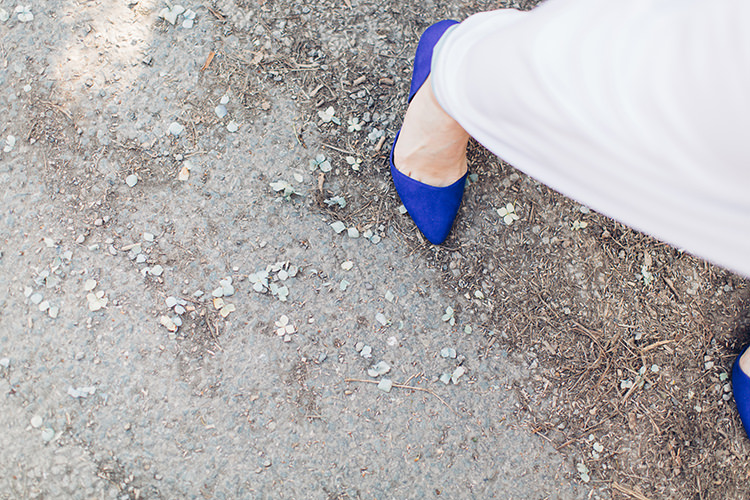 Chilled DIY Beach Front Cafe Cornwall Yellow Blue Wedding http://missgen.com/
