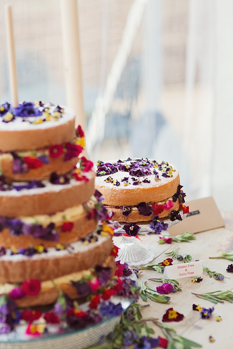 Flower Cake Table Floral Naked Sponge Layer Victoria Home Made Countryside Spring Wedding Sequin Gold Dress Oxford http://www.cottoncandyweddings.co.uk/