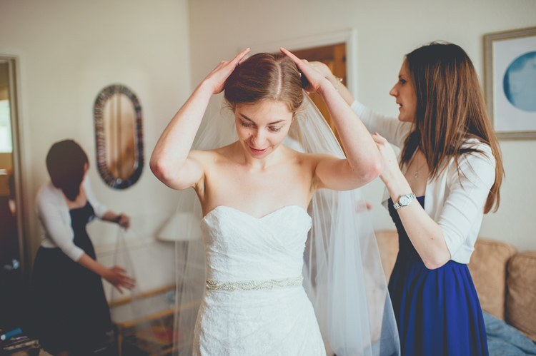 Fun Enchantment Under The Sea Dance Blue London Wedding http://bigbouquet.co.uk/