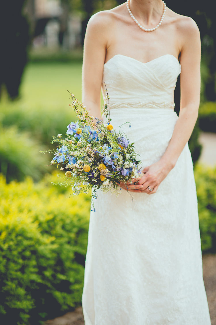 Fun Enchantment Under The Sea Dance Blue London Wedding http://bigbouquet.co.uk/