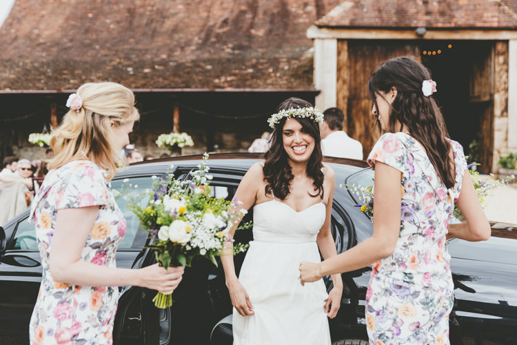 Relaxed Fun Rustic Countryside Barn Wedding http://www.paulunderhill.com/