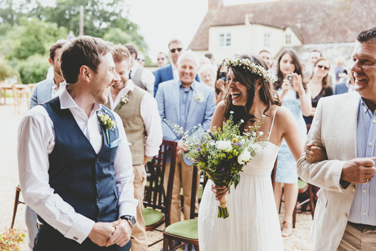 Relaxed Fun Rustic Countryside Barn Wedding http://www.paulunderhill.com/