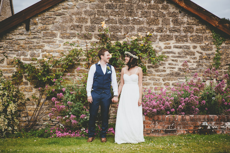 Relaxed Fun Rustic Countryside Barn Wedding http://www.paulunderhill.com/