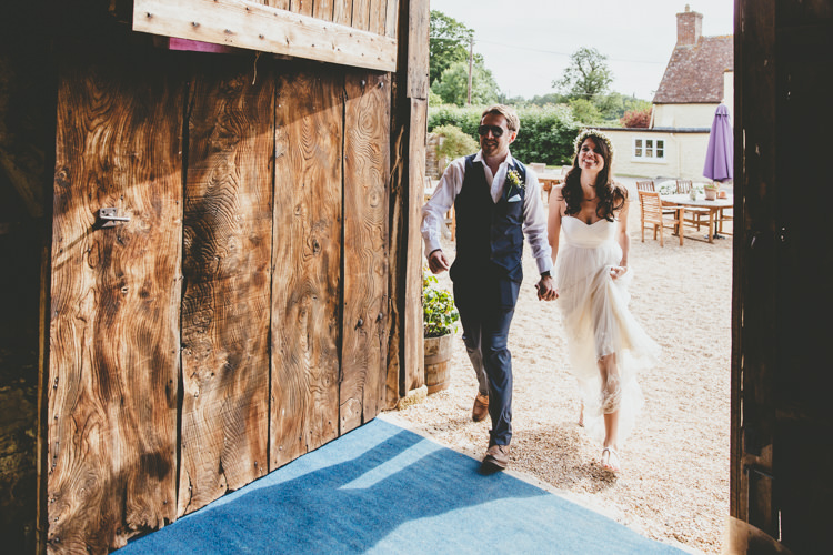 Relaxed Fun Rustic Countryside Barn Wedding http://www.paulunderhill.com/