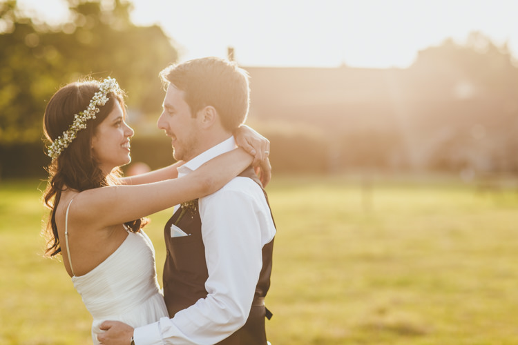 Relaxed Fun Rustic Countryside Barn Wedding http://www.paulunderhill.com/