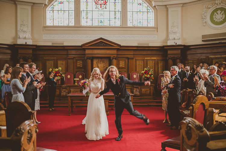 Street Party London Spring Flower Wedding http://www.modernvintageweddings.com/