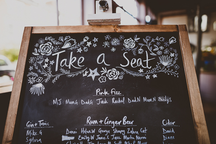 Street Party London Spring Flower Wedding http://www.modernvintageweddings.com/