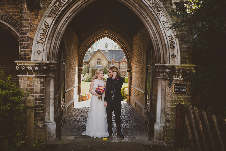 Street Party London Spring Flower Wedding http://www.modernvintageweddings.com/