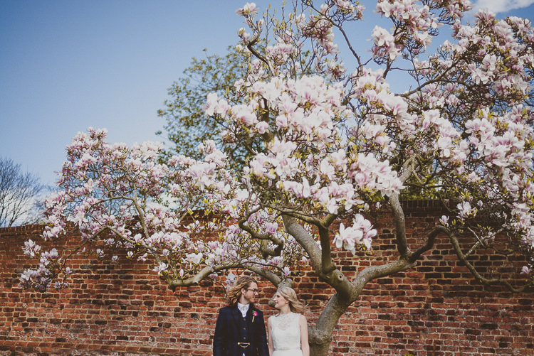 Street Party London Spring Flower Wedding http://www.modernvintageweddings.com/