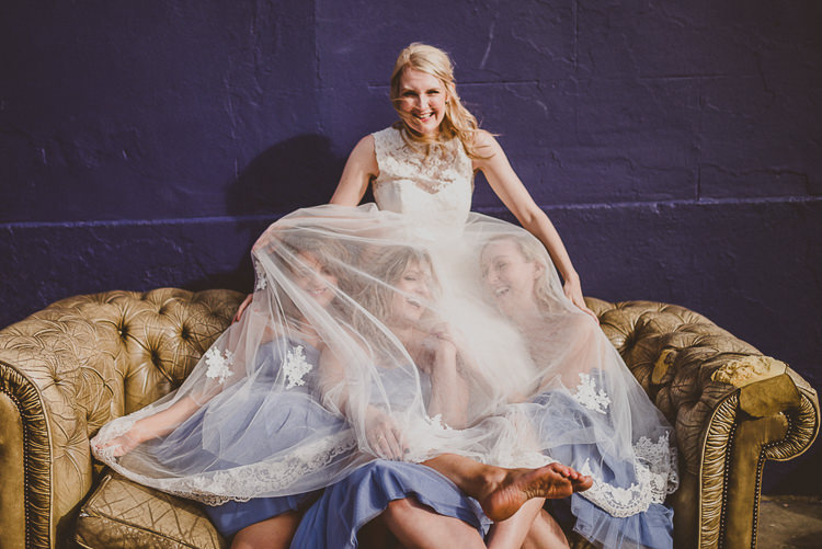 Street Party London Spring Flower Wedding http://www.modernvintageweddings.com/