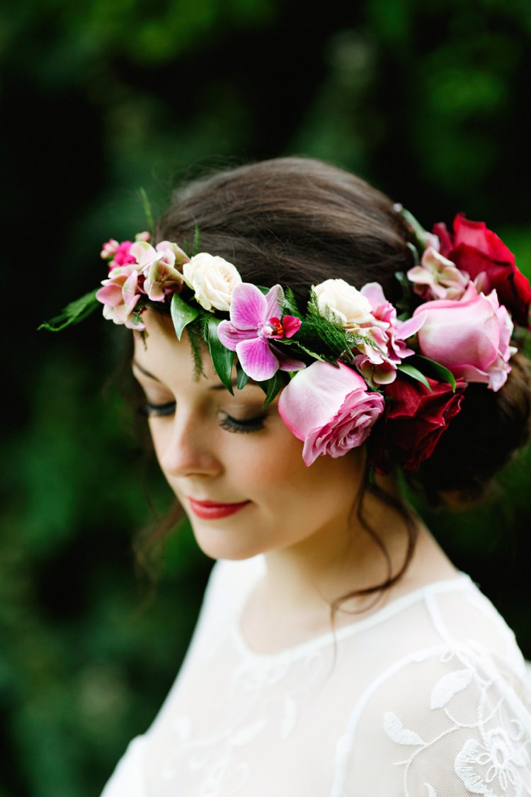 How to Make a Bold \u0026 Beautiful Bridal Flower Crown, image size:750x1125