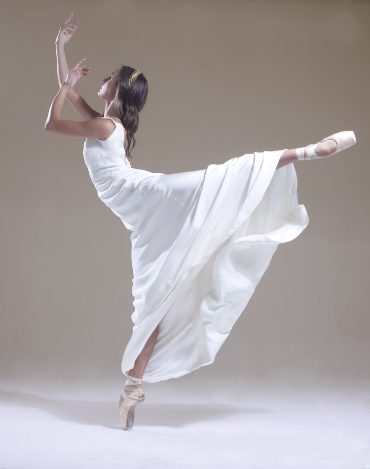 Sabina Motasem 2016 ' En Pointe' Collection Genevieve 