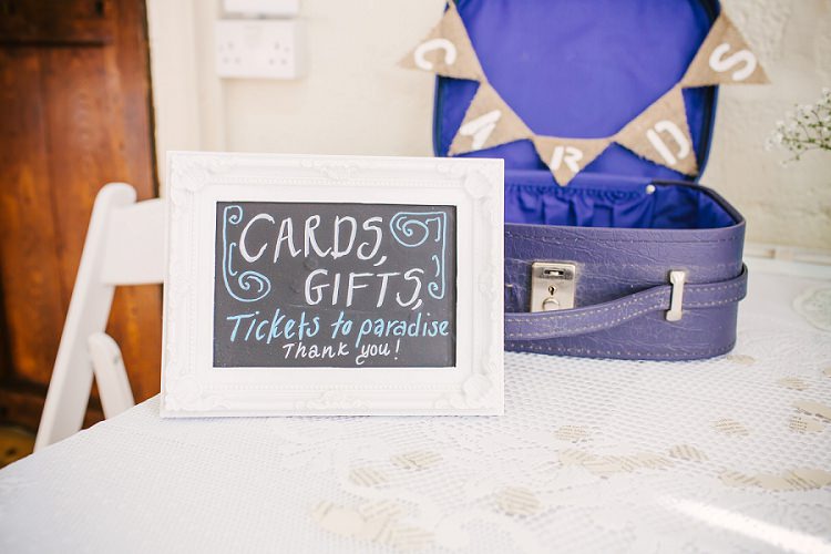 Card Suitcase Vintage Village Hall Geek DIY Wedding http://www.theimagegarden.co.uk/