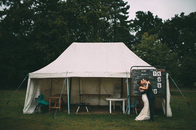 Lee Garland Wedding Photographer UK Directory