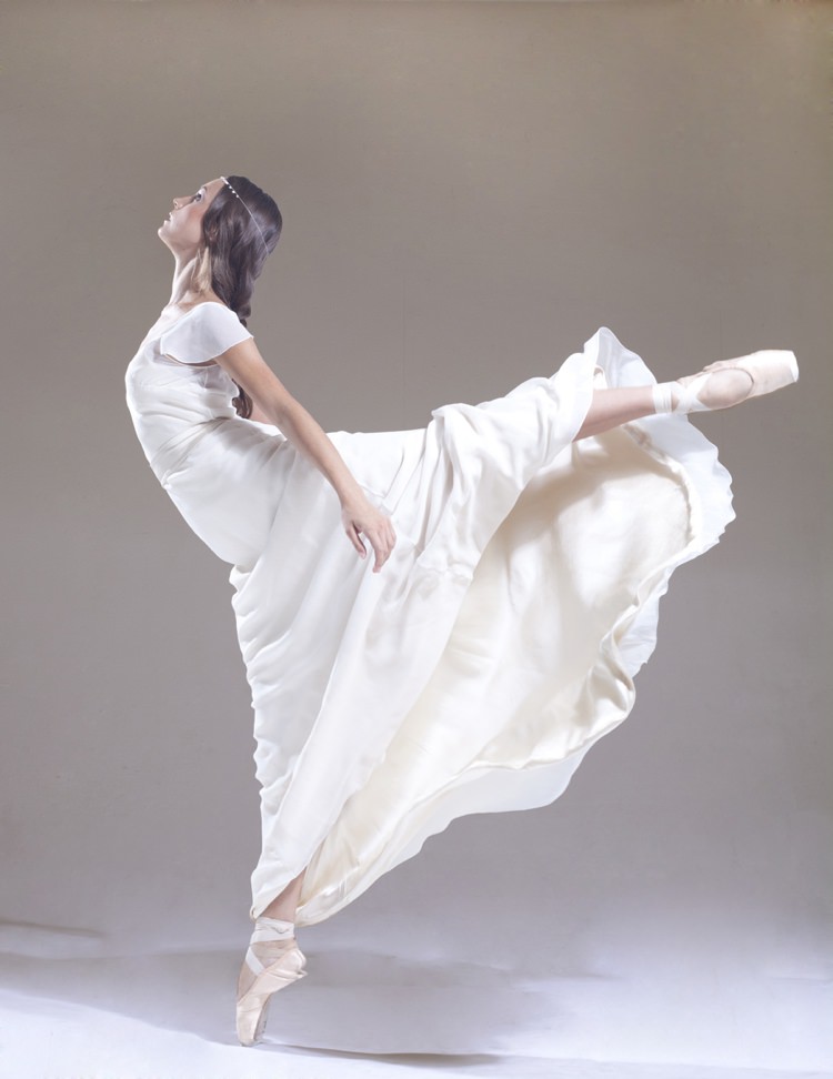 Sabina Motasem 2016 ' En Pointe' Collection Lily Chiffon
