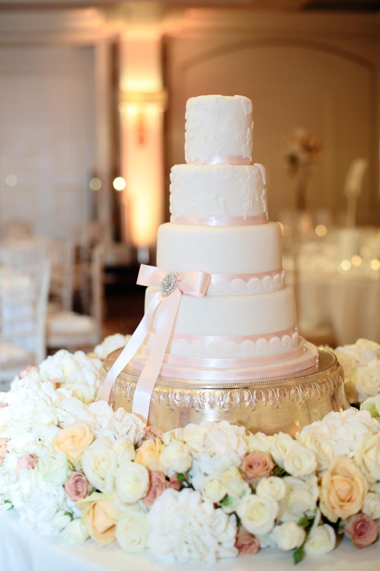 Melissa Woodland Cakes Wedding Directory UK