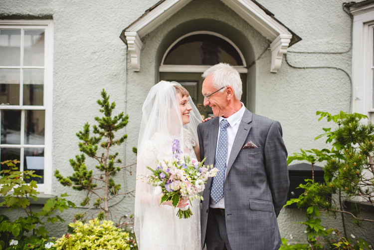 Rustic Country Marquee Foliage Gingham Wedding http://www.sophieduckworthphotography.com/