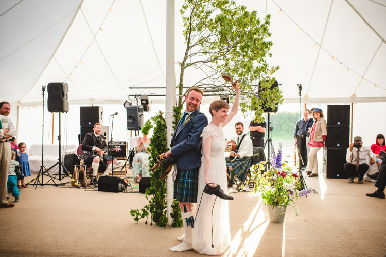 Rustic Country Marquee Foliage Gingham Wedding http://www.sophieduckworthphotography.com/