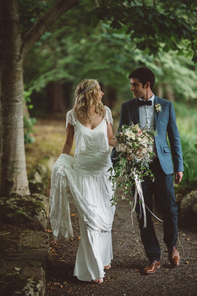 Whimsical Boho Woodland Wedding http://katmervynphotography.com/