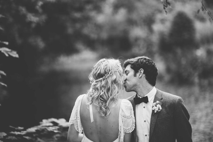 Whimsical Boho Woodland Wedding http://katmervynphotography.com/