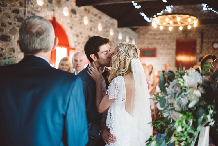 Whimsical Boho Woodland Wedding http://katmervynphotography.com/