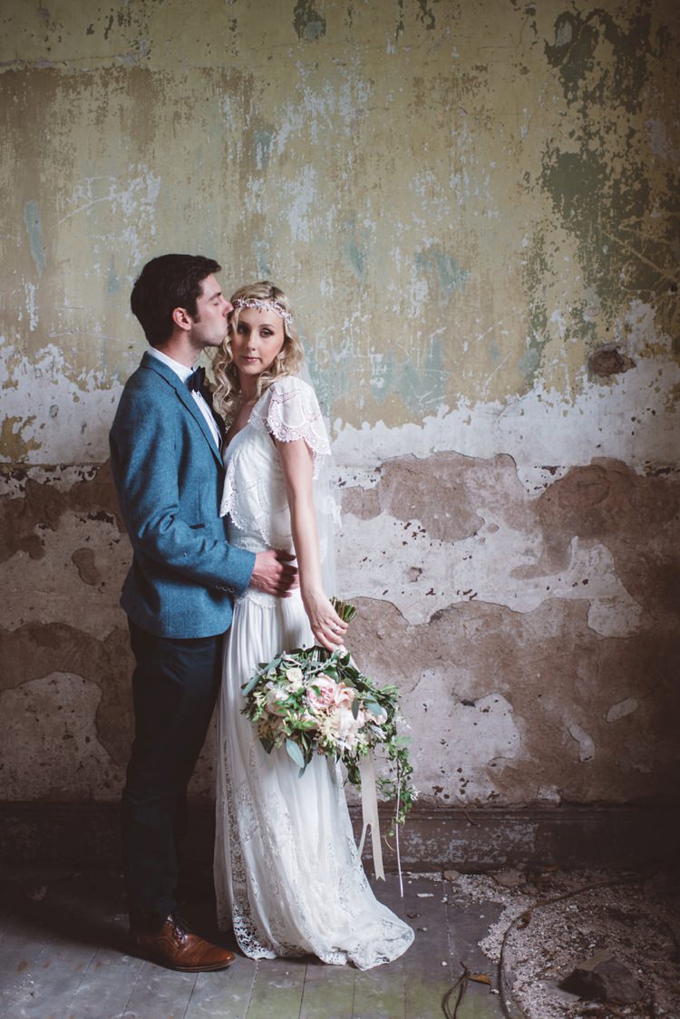 Whimsical Boho Woodland Wedding http://katmervynphotography.com/