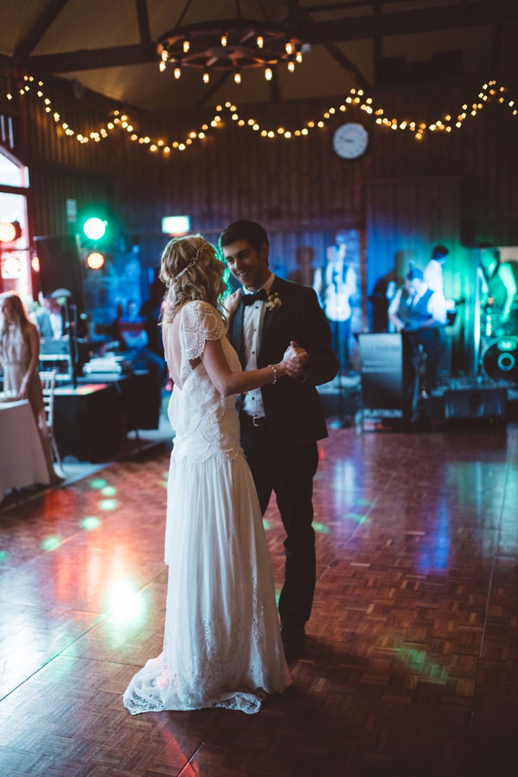 Whimsical Boho Woodland Wedding http://katmervynphotography.com/