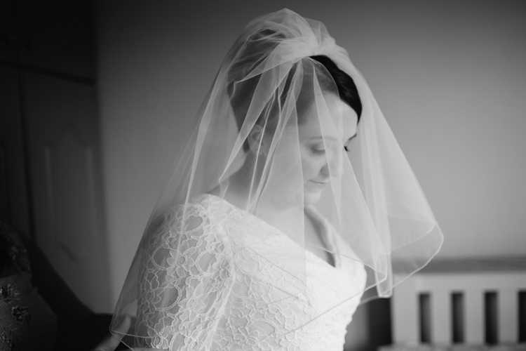 Shoulder Mid Length Veils Blushe Wedding Bride Bridal Ideas Inspiration http://www.honeyandthemoonphotography.co.uk/
