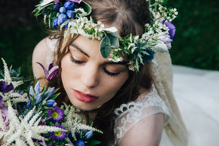 Flower Crown Veil Bride Bridal Wedding Ideas Inspiration http://www.christinemcnally.co.uk/