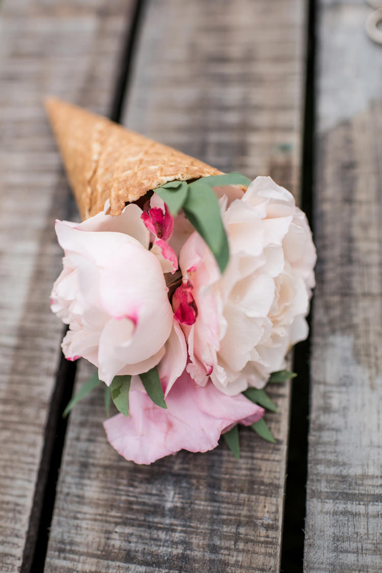 Whimsical Soft Floral Meadow Wedding Ideas http://www.jbcreatives.co.uk/