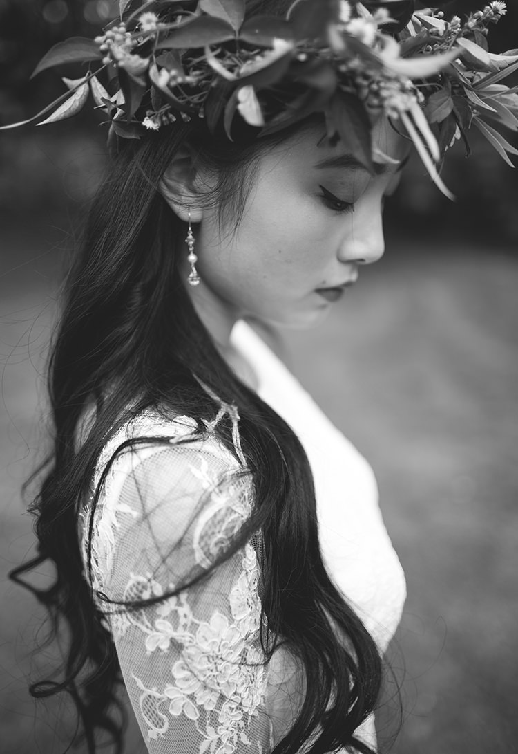 Feminine Bohemian Beautiful Bridal Ideas http://www.photographsbyeve.co.uk/