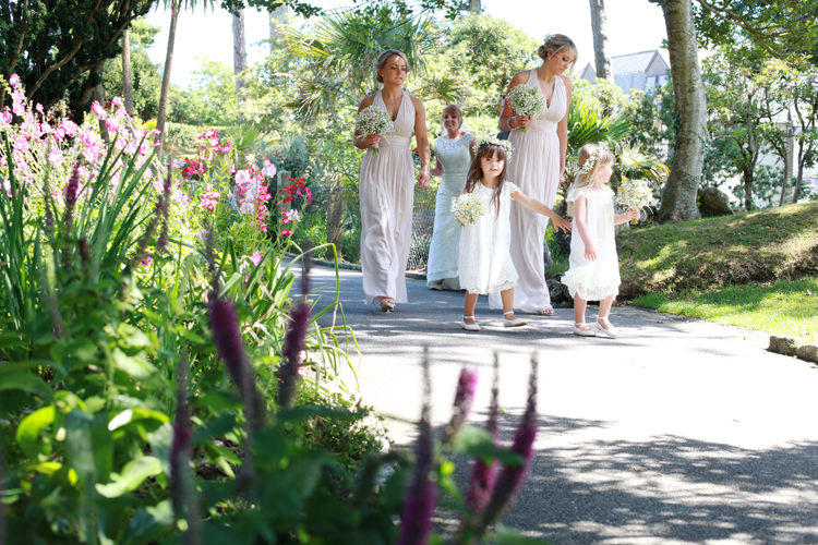 Casual Summer Outdoor Beach Wedding http://www.lifephotographic.com/