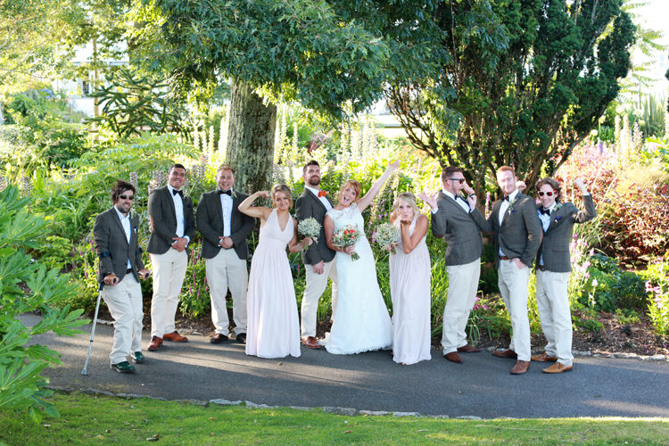Casual Summer Outdoor Beach Wedding http://www.lifephotographic.com/