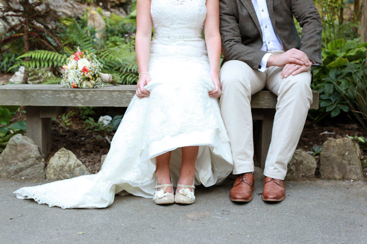Casual Summer Outdoor Beach Wedding http://www.lifephotographic.com/