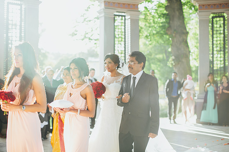 Grand Classic Beauty City Sweden Wedding http://smallpigart.se/en/