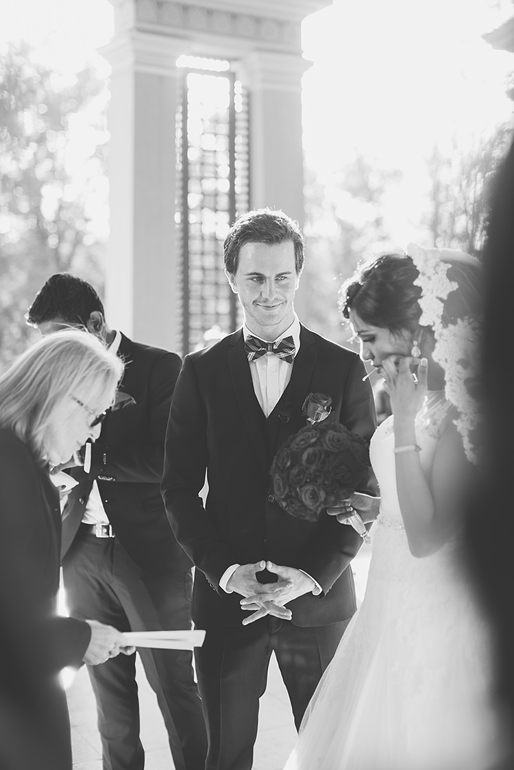 Grand Classic Beauty City Sweden Wedding http://smallpigart.se/en/