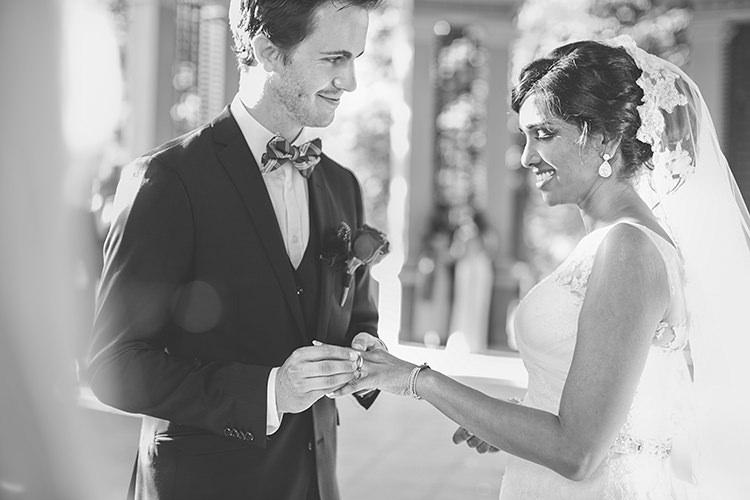 Grand Classic Beauty City Sweden Wedding http://smallpigart.se/en/