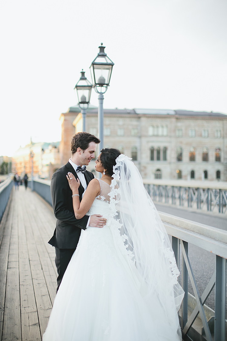 Grand Classic Beauty City Sweden Wedding http://smallpigart.se/en/