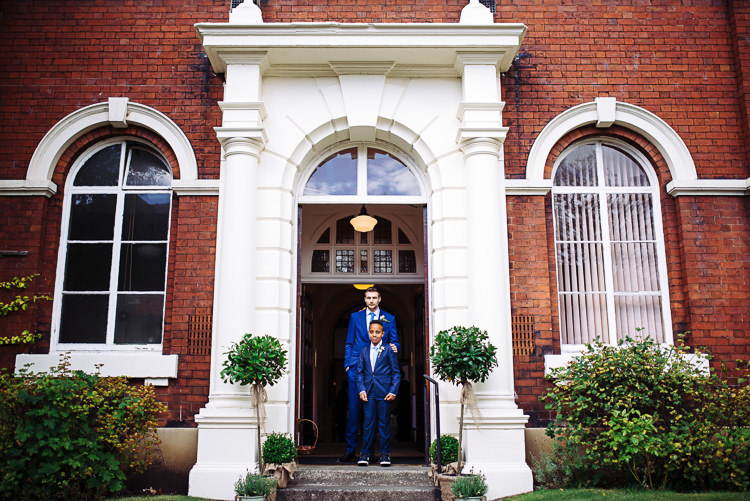 Quirky Homespun Festoons Ferns Wedding http://www.stevebridgwoodphotography.co.uk/