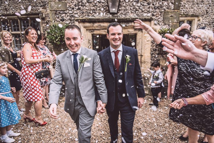 Confetti Throw Masculine Simple Rustic Pub Wedding http://www.neilwilliamshaw.co.uk/