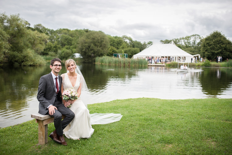 Outdoor Lakeside DIY Wedding http://julietmckeephotography.co.uk/