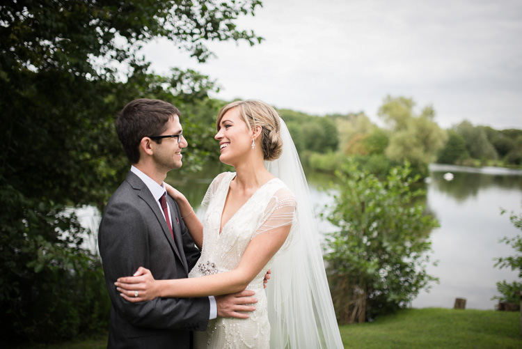 Outdoor Lakeside DIY Wedding http://julietmckeephotography.co.uk/