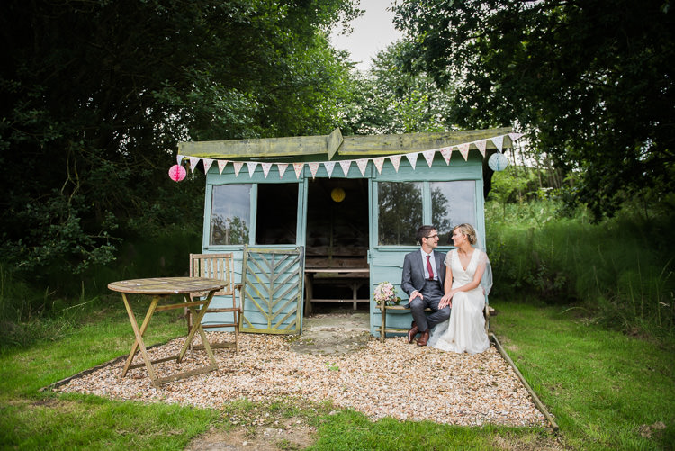 Outdoor Lakeside DIY Wedding http://julietmckeephotography.co.uk/