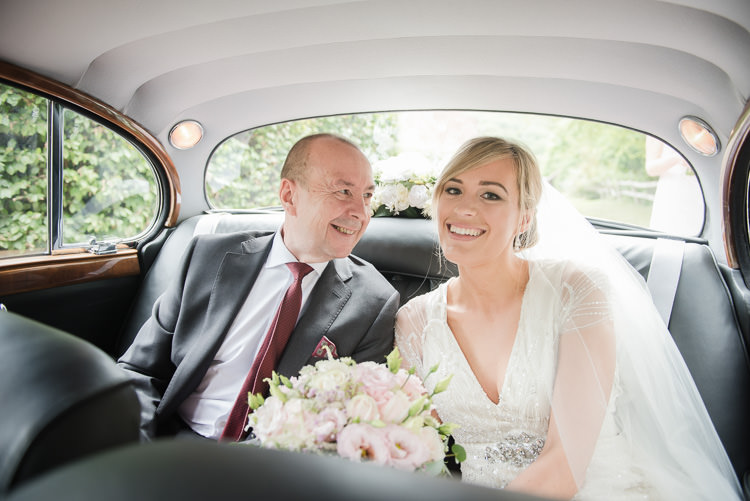 Outdoor Lakeside DIY Wedding http://julietmckeephotography.co.uk/