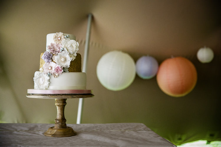 Glitter Floral Cake Natural Eco Barn Gold Pink Wedding http://www.jackladenburg.com/