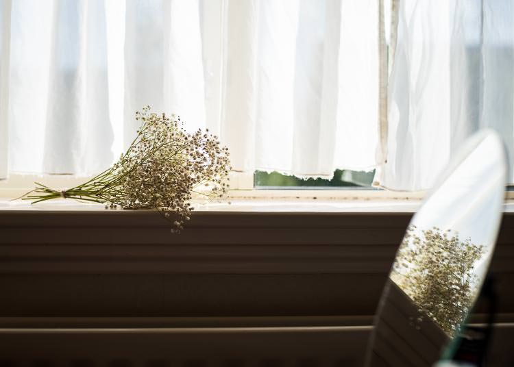 Pretty White Summer Informal Wedding http://www.jessicagracephotography.com/