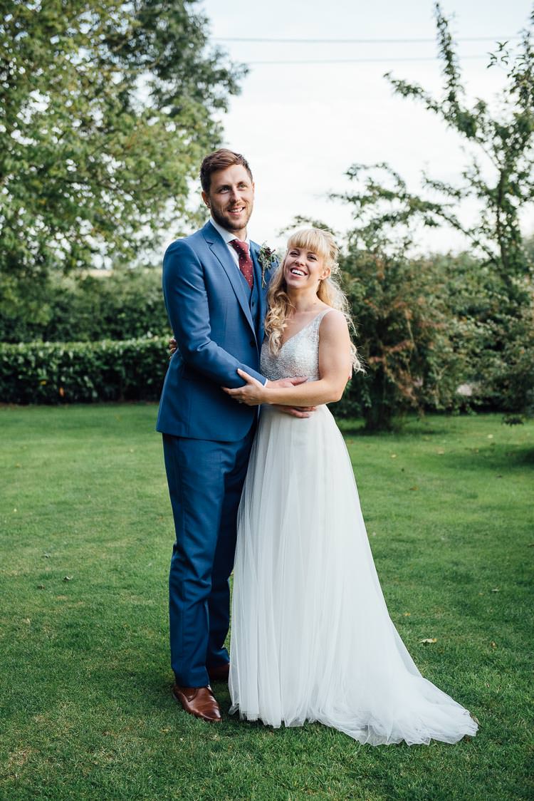 Pretty White Summer Informal Wedding http://www.jessicagracephotography.com/