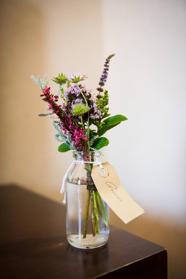 Pretty White Summer Informal Wedding http://www.jessicagracephotography.com/